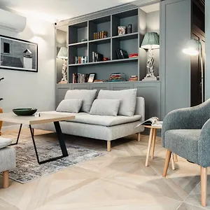 8th Hill Appartement